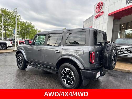 Gray Metallic 2024 Ford Bronco Outer Banks