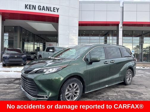 2023 Toyota Sienna XLE
