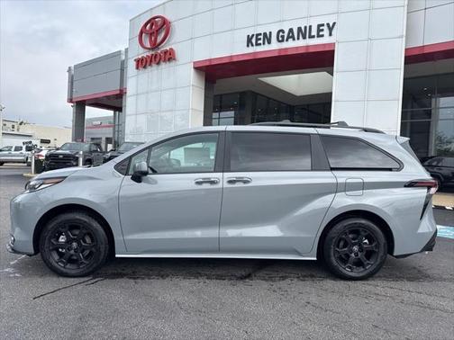 2025 Toyota Sienna Woodland Edition