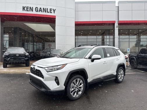 2025 Toyota RAV4 Hybrid XLE