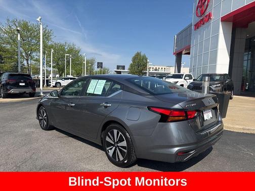 Gun Metallic 2022 Nissan Altima 2.5 SV