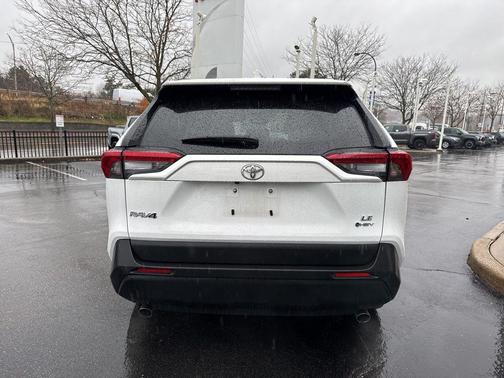 2025 Toyota RAV4 Hybrid LE