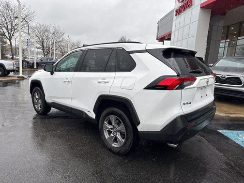 2025 Toyota RAV4 Hybrid LE