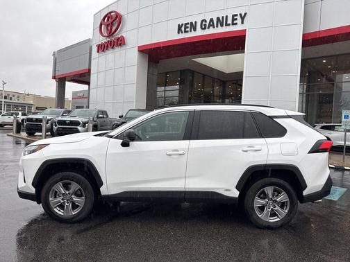 2025 Toyota RAV4 Hybrid LE