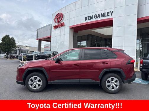 2022 Toyota RAV4 LE