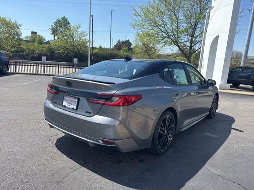 Heavy Metal with Midnight Black Metallic roof [extra_cost_color] 2026 Toyota Camry