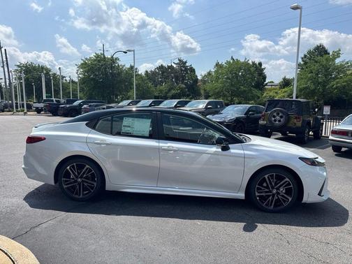 Pearl 2026 Toyota Camry XSE