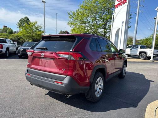 Ruby Flare Pearl 2019 Toyota RAV4 LE