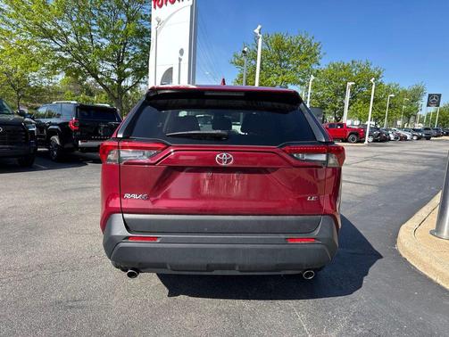 Ruby Flare Pearl 2019 Toyota RAV4 LE