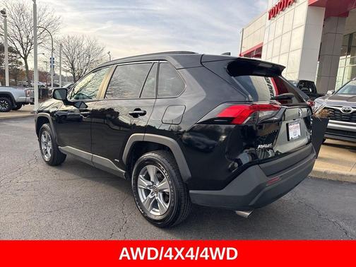 2025 Toyota RAV4 Hybrid LE