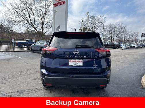 2025 Nissan Rogue SV