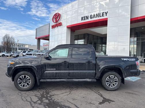 2023 Toyota Tacoma TRD Sport