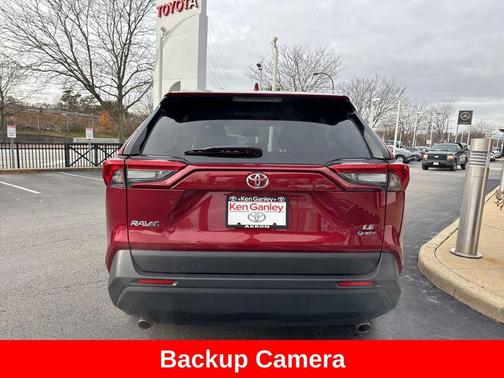 2025 Toyota RAV4 Hybrid LE