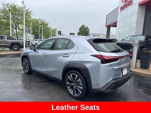 Iridium 2024 Lexus UX 250h Base