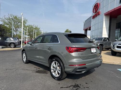 2024 Audi Q3 Premium 45 TFSI S line quattro Tiptronic