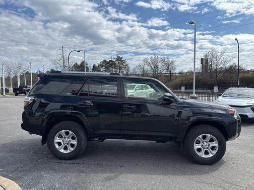 2023 Toyota 4Runner SR5 Premium
