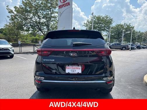 2022 Kia Sportage EX