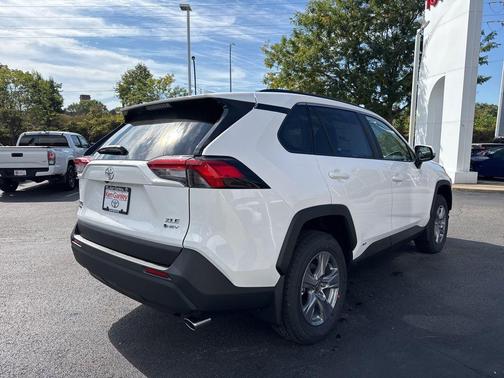 2025 Toyota RAV4 Hybrid XLE