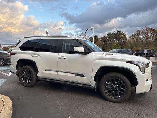 2025 Toyota Sequoia Platinum