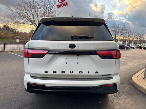 2025 Toyota Sequoia Platinum
