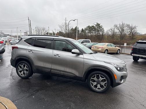 2021 Kia Seltos EX