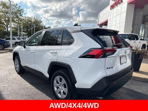 2024 Toyota RAV4 LE