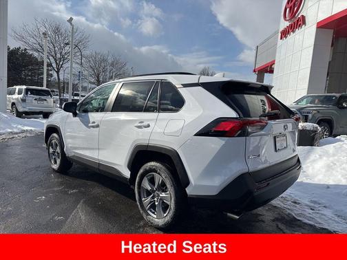 2025 Toyota RAV4 XLE