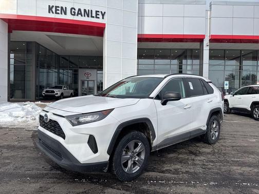 2022 Toyota RAV4 Hybrid LE