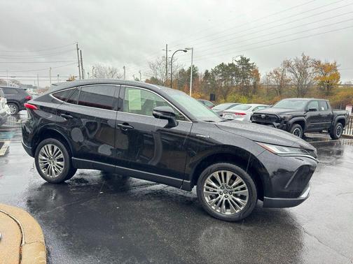 2021 Toyota Venza XLE