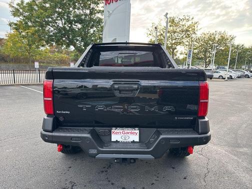 2025 Toyota Tacoma Hybrid Trailhunter