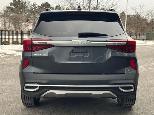 2022 Kia Seltos S