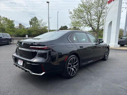 2024 BMW 740 i xDrive