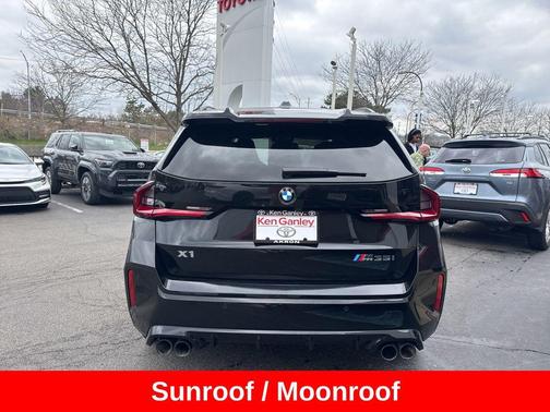 Black Sapphire Metallic 2024 BMW X1 M35i