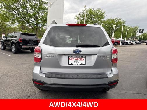 Ice Silver Metallic 2016 Subaru Forester 2.5i Premium
