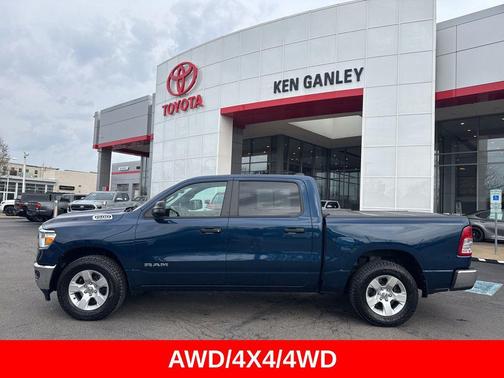 Patriot Blue Pearlcoat 2023 RAM 1500 Big Horn/Lone Star
