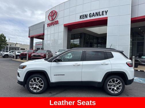 Bright White Clearcoat 2025 Jeep Compass Limited