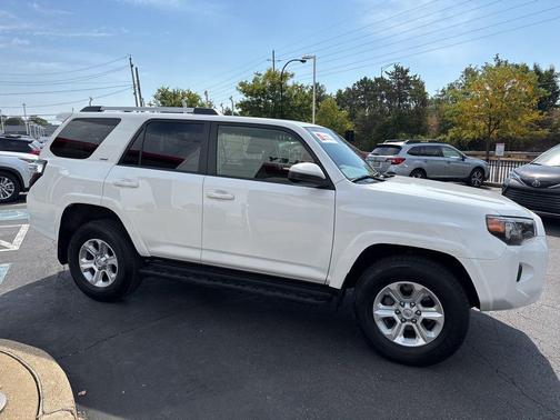 2024 Toyota 4Runner SR5