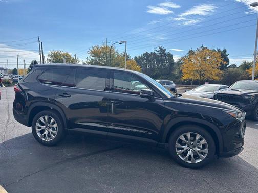 Midnight Black Metallic 2026 Toyota Grand Highlander