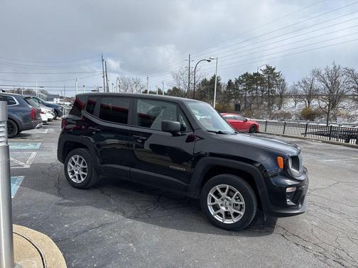 2023 Jeep Renegade Latitude