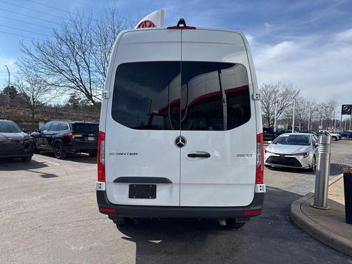 2024 Mercedes-Benz Sprinter 2500 Standard Roof