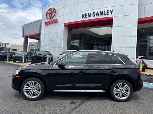Black Metallic 2018 Audi Q5 2.0T Tech Premium