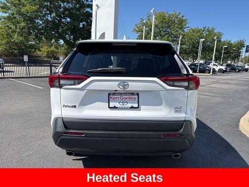 2020 Toyota RAV4 XLE