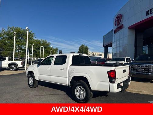 Ice Cap 2023 Toyota Tacoma SR