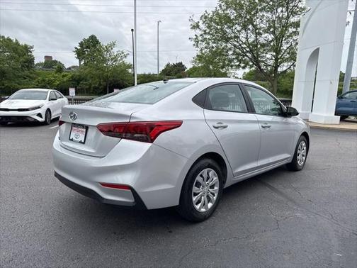 2022 Hyundai Accent SE