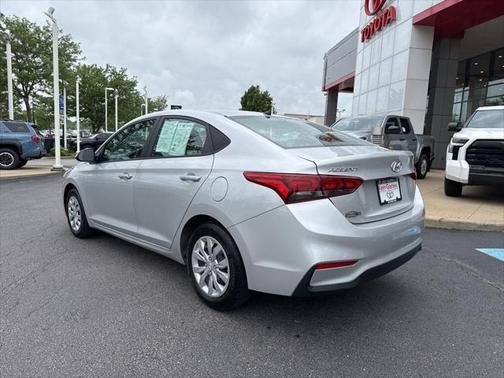 2022 Hyundai Accent SE