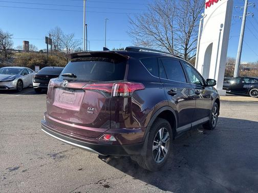 2018 Toyota RAV4 XLE