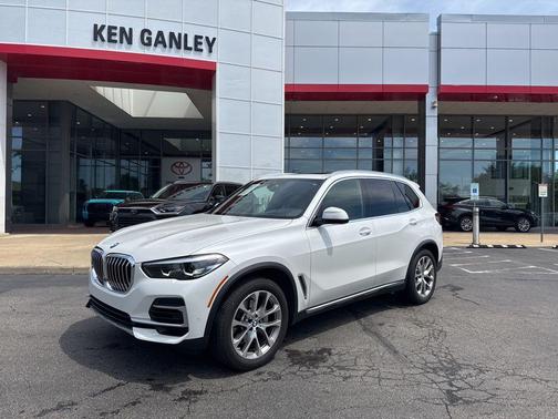 Mineral White Metallic 2022 BMW X5 xDrive40i