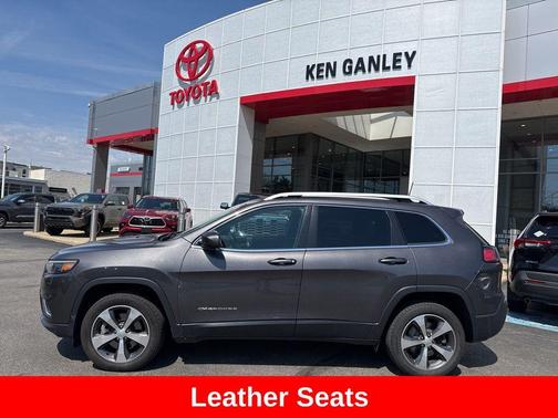 Granite Crystal Metallic Clearcoat 2019 Jeep Cherokee Limited
