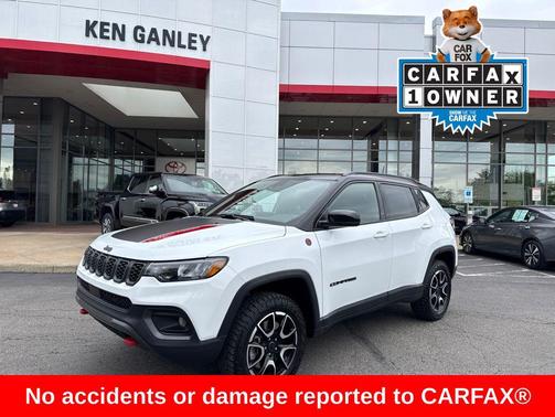 Bright White Clearcoat 2025 Jeep Compass Trailhawk