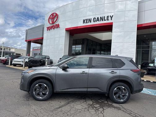 2025 Nissan Rogue SV